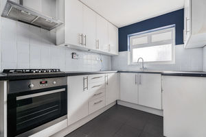 Kitchen- click for photo gallery